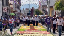 Distintas poblaciones de México se unen a la celebración del Viernes Santo