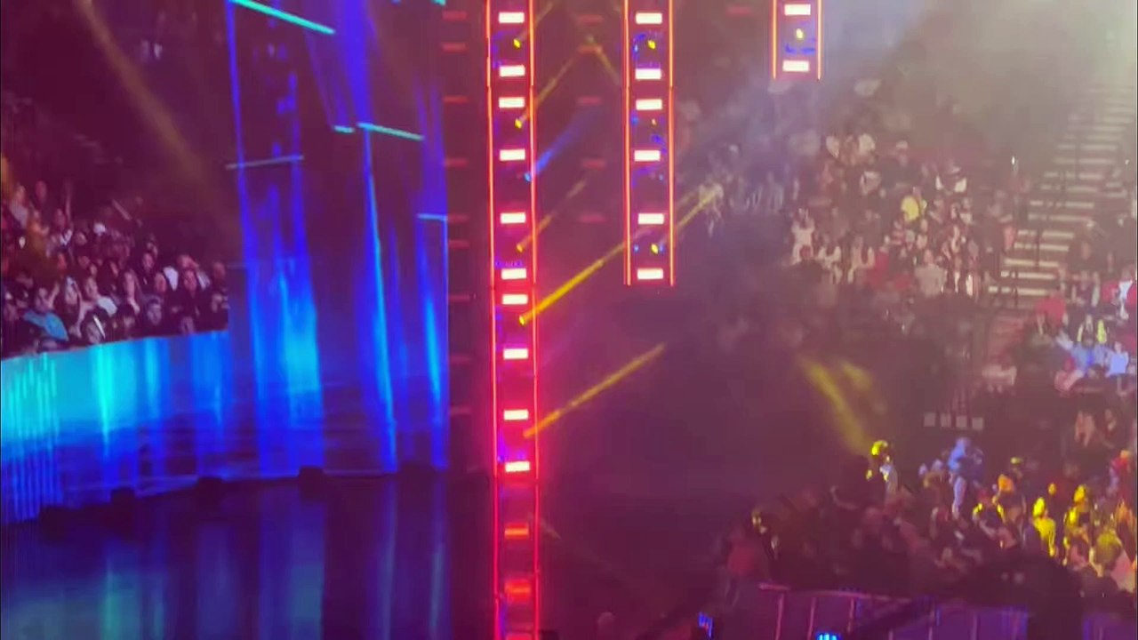 Triple H makes an appearance - WWE Smackdown 4/7/23