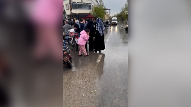 Deprem bölgesinden Bakan Kurum’a görüntülü yanıt: Bu mu normal Bakan Bey?