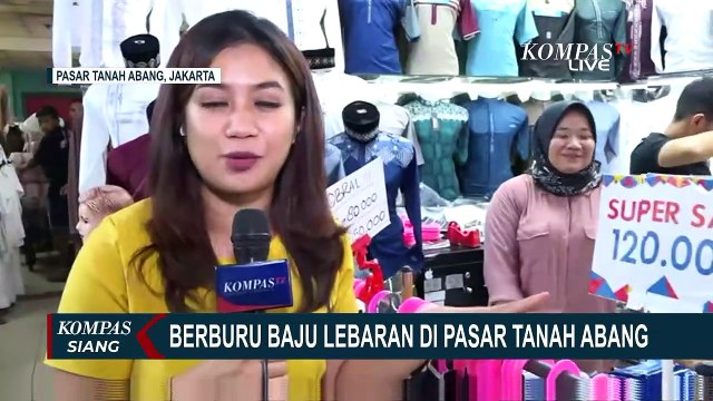 Pasar Tanah Abang Padat Pengunjung, Berburu Pakaian Muslim Anak untuk Lebaran