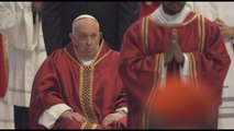 Il Papa alla messa in San Pietro, non alla Via Crucis al Colosseo