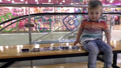 We open new cars in Dream Town Kyiv HOT WHEELS CARS open new toys Dream Town