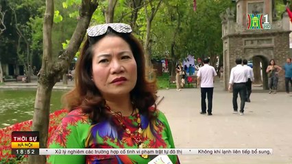 Xung quanh 3 cây sưa đỏ quanh Hồ Gươm bị chết khô