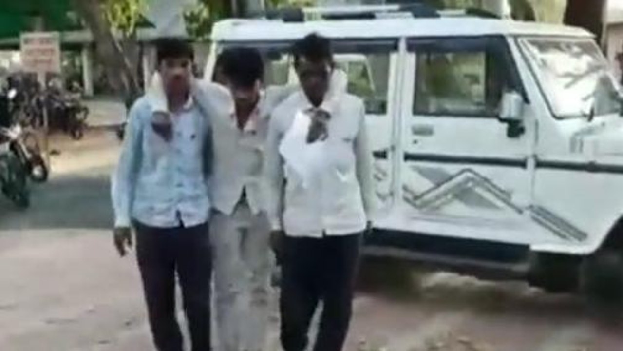 सीधी: मोबाइल चोरी करने के आरोप में थाना प्रभारी पर मारपीट का पीड़ित ने लगाया आरोप
