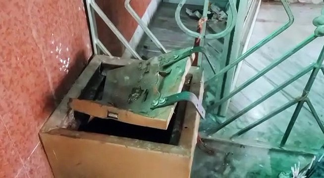 दानपात्र को क्षतिग्रस्त कर नकदी निकाल ले गए चोर