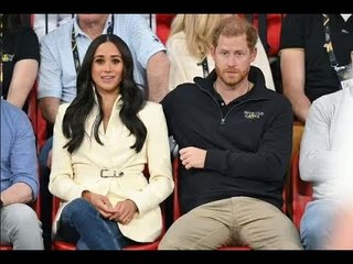 Harry e Meghan "assolutamente furiosi" per l'affronto sul balcone all'incoronazione