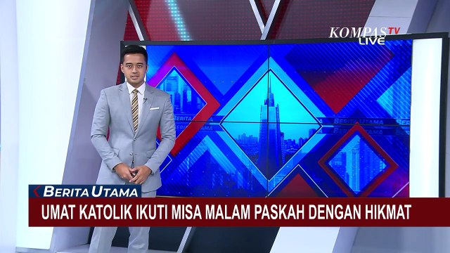 Ribuan Umat Katolik Ikuti Misa Malam Paskah dengan Hikmat di Gereja Katedral