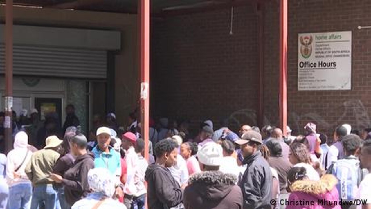 In South Africa, thousands of Zimbabweans fear deportation