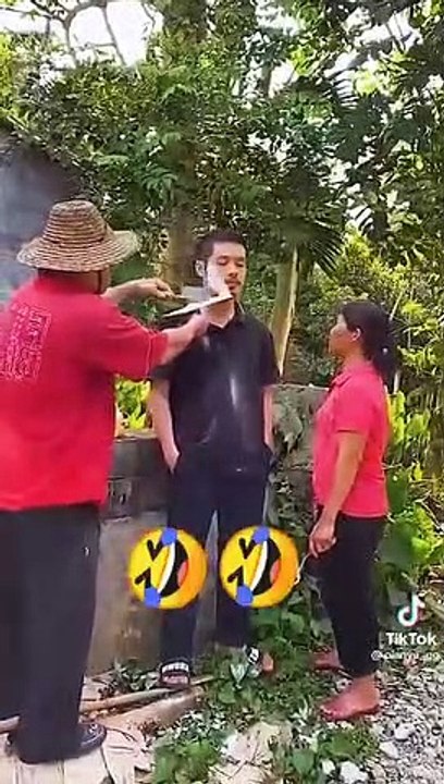 Funny Man Dress and Date with Girl