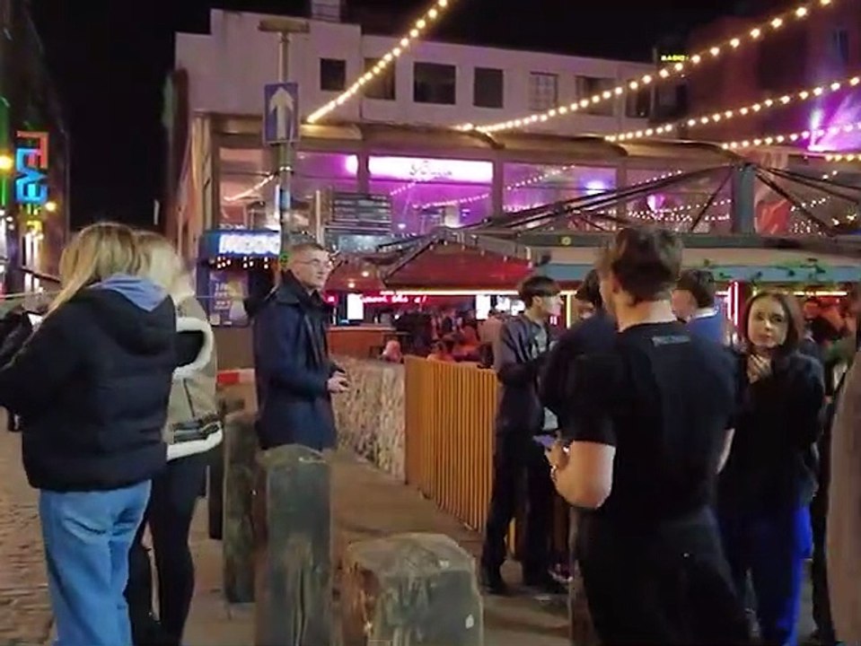 ENGLAND LIVERPOOL NIGHTLIFE WALK VLOG