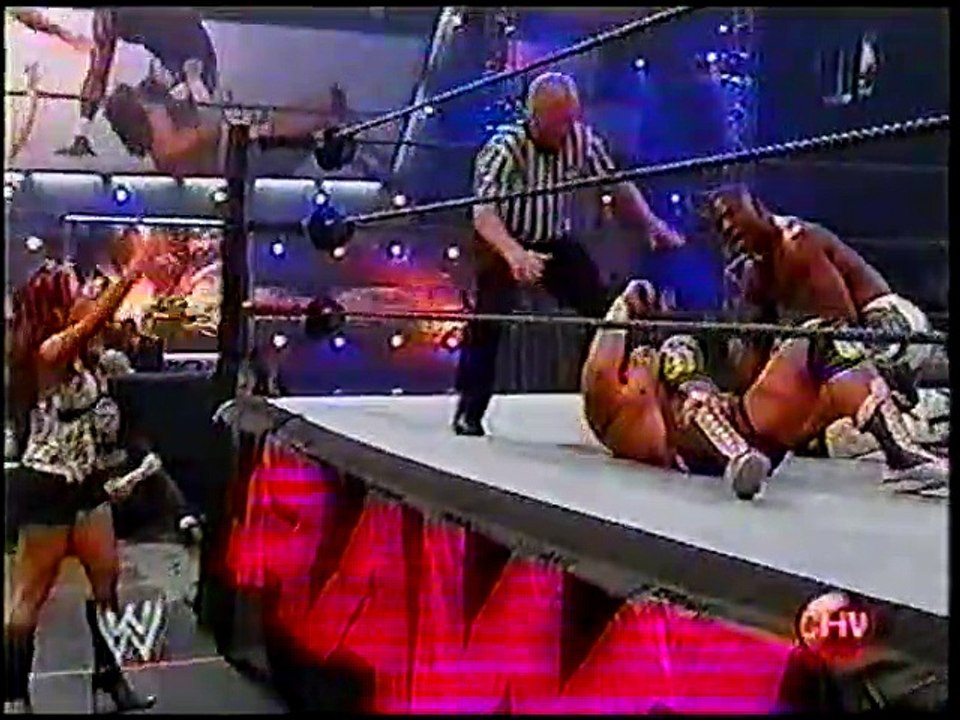 64-WWE RAW 31/07/06 Latino CHV