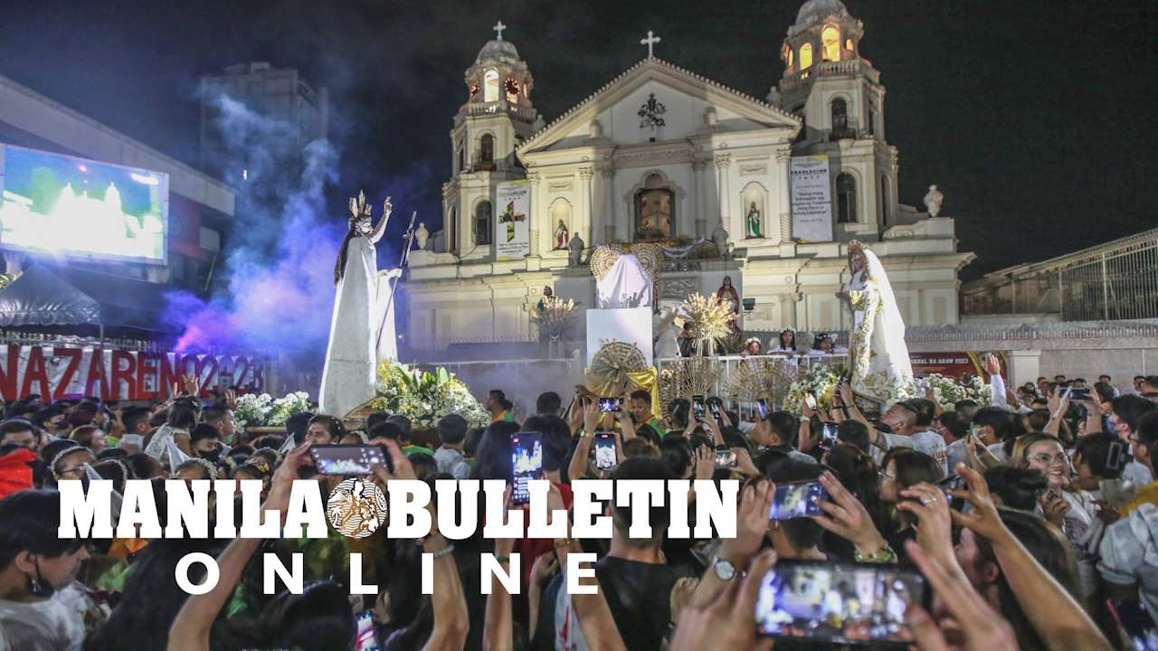 Catholic devotees attend the annual 'Salubong' ceremony at the Quiapo Church