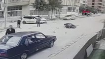 Çorum'un Osmancık ilçesinde motosiklet ile hafif ticari araç çarpıştı: 2 yaralı