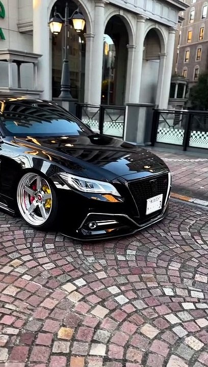 crownlovers #carslovers #viralvideo #foryou