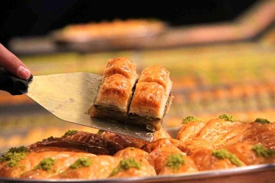 Konya'da Ramazan ayında klasik baklava rağbet görüyor
