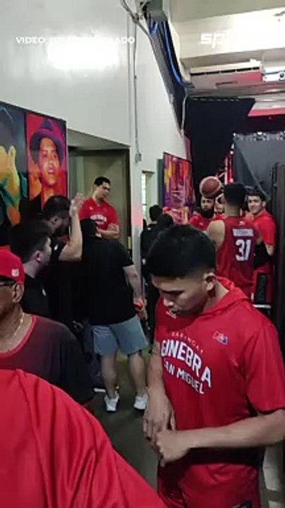 The Gin Kings before Finals tip off 