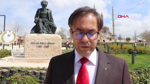 EDİRNE-MESLEKTAŞLARI MİMAR SİNAN'I, 'USTALIK ESERİM' DEDİĞİ SELİMİYE CAMİSİ ÖNÜNDE ANDI