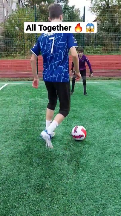 EASY SKILL TUTORIAL  #shorts #viral #football #skills #footballskills #goal #cr7