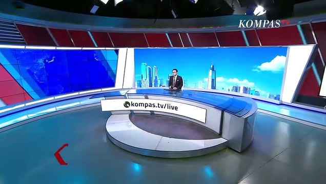 Video Amatir Rekam Detik-Detik Mobil Pick Up Terbakar, Sopir Alami Luka Bakar!