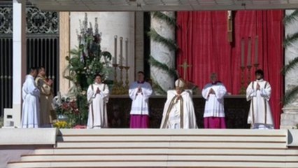 El papa ruega por la paz en Ucrania y Jerusalén en su mensaje de Pascua