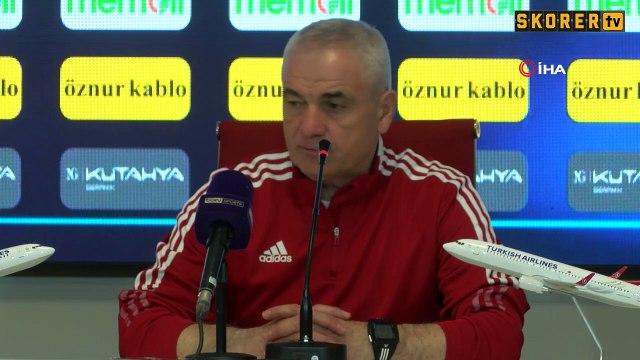 Rıza Çalımbay: Hakemler bize saygılı davranmıyor