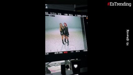 "Orgullo colombiano", le dicen a Karol G tras compartir fotos inéditas con Shakira de la grabación de 'TQG'