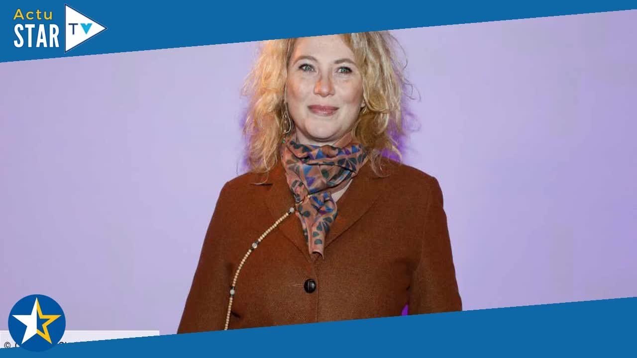« Il venait se frotter contre moi » : Cécile Bois révèle avoir subi des comportements déplacés de la
