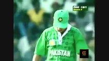 Saeed Anwar amazing hitting against india back in india tendulker shocked