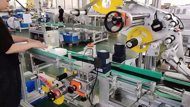 VKPAK Auto Containers Tray Box Bag Sticker Top Bottom Labeling Machine Two Sides Label Applicator