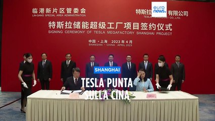 Tesla, apre nuova megafactory a Shanghai