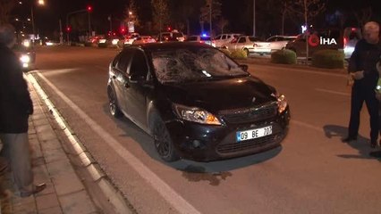 Otomobilin çarptığı 2 kişi ağır yaralandı