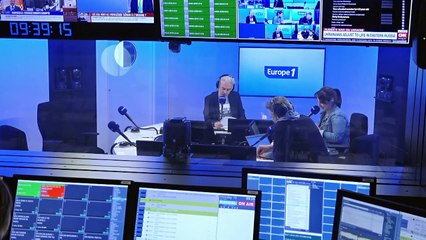 François Hollande piégé par Vovan et Lexus : le péril des fakes