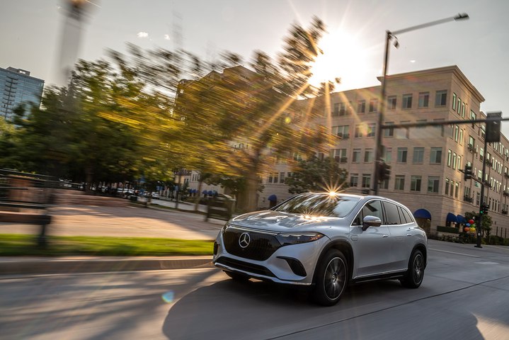 Mercedes EQS SUV