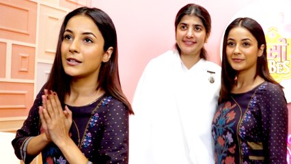 Shehnaaz Gill और Shivani Behan  देसी वाइव्स के एपिसोड के शूट के दौरान साथ में आईं नजर