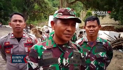 Rumah Warga Hanyut Terseret Arus Banjir