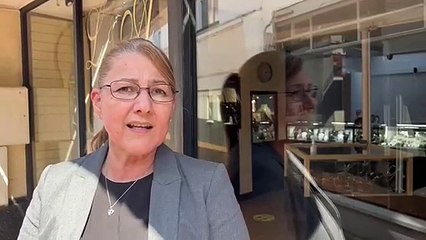 'Hope's Corner' - Hope Ayres memorial unvieled at Gosport shop