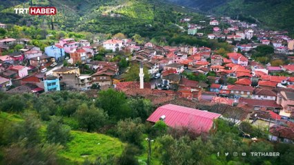 Birgi ve Bademli'nin asırlık camileri kendine hayran bırakıyor