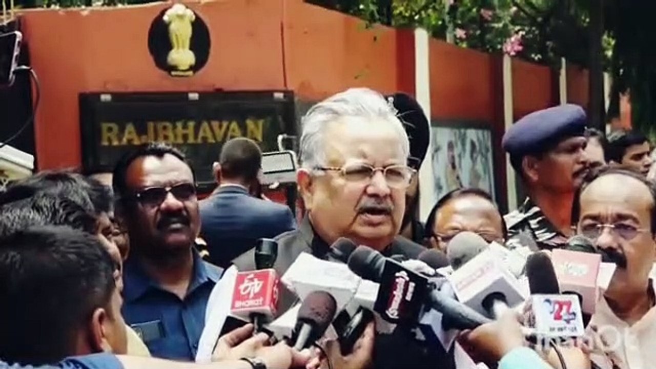 पहाड़ी कोरवा परिवार की सामूहिक आत्महत्या मामले में रमन सिंह पहुंचे राजभवन, कही ये बड़ी बात