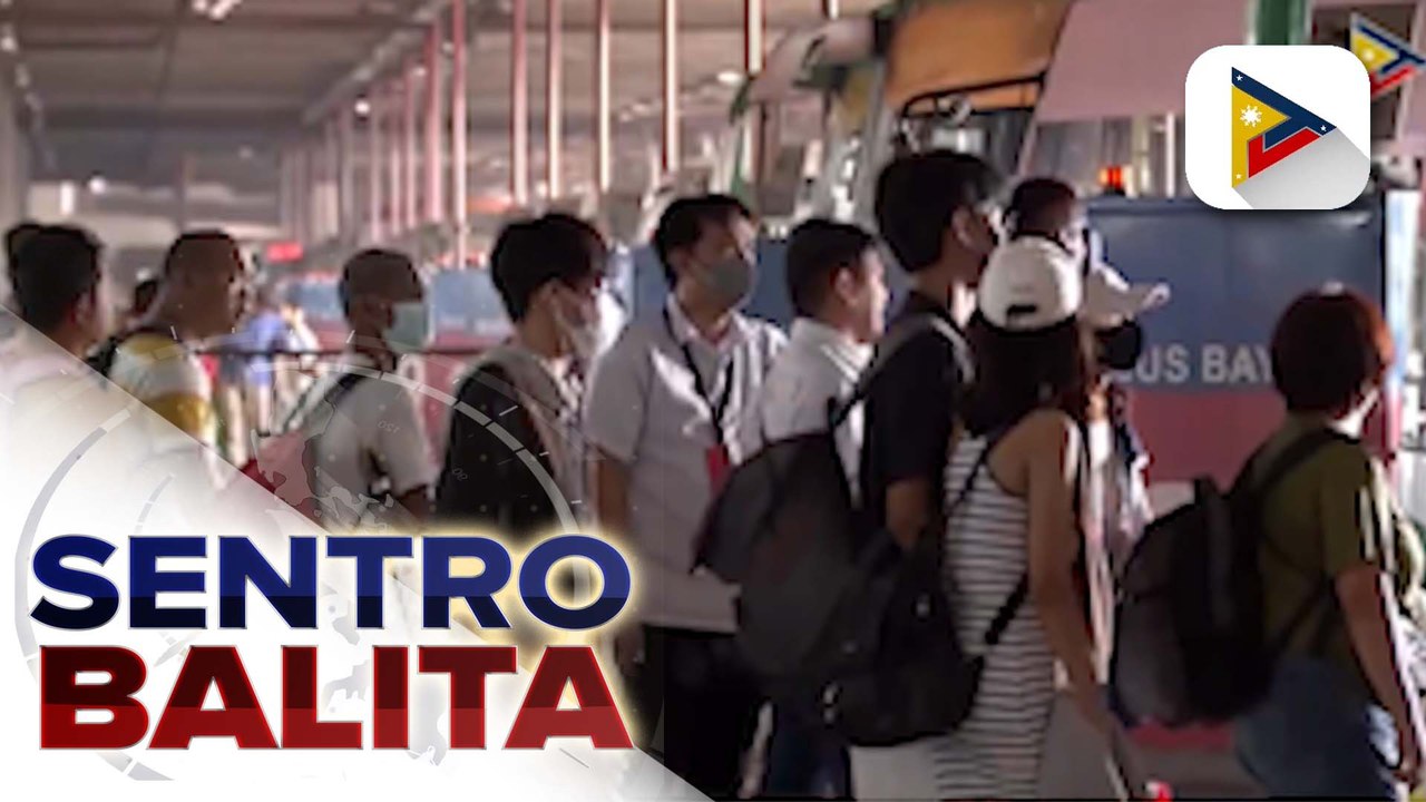 Ilang biyahero sa PITX, minabuting umuwi nang maaga para hindi sumabay sa dagsa ng mga pasahero; dagsa ng mga biyahero sa PITX, inaasahan