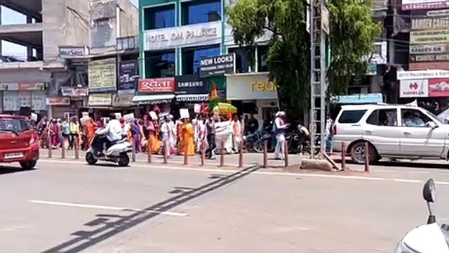 Demand to stop cow slaughter, demonstrated