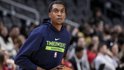 Jaden McDaniels Suffers Broken Hand After Punching Wall