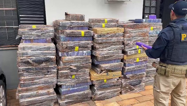 PRF apreende no Paraná quase 4 toneladas de maconha