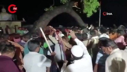 Hindistan’da tapınağın üzerine ağaç devrildi: 7 ölü, 30 yaralı