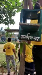 पक्षियों की परेशानी दूर करने समर्पण ग्रुप के सदस्य कर रहे मेहनत