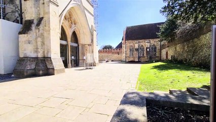 Tải video: WATCH: Chichester Cathedral, West Sussex