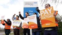 NHS leader urges intervention to avoid ‘catastrophic’ junior doctor strikes