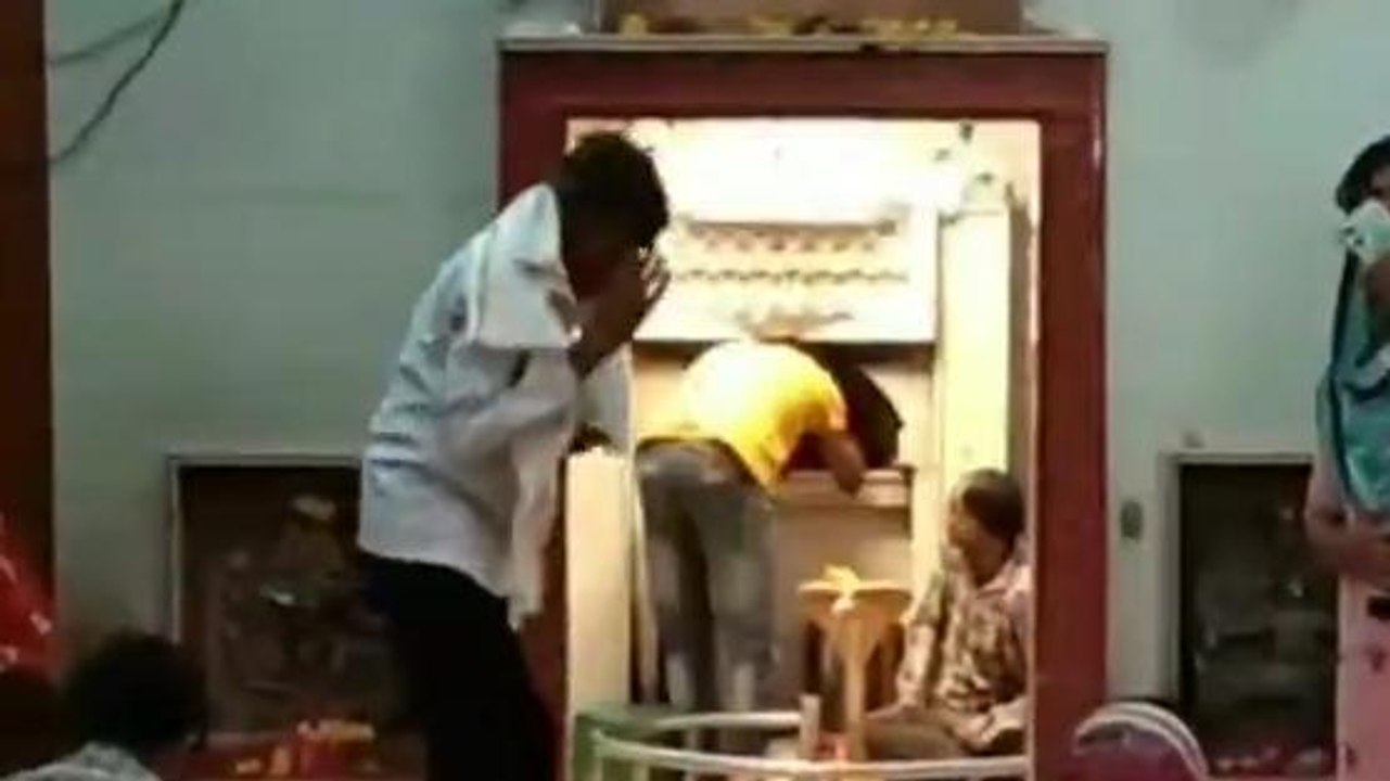भिंड: मंदिरों पर बने बाबड़ी कुओं को बन्द करने के निर्देश पर क्या कहा लोगों ने- देखें खास ख़बर