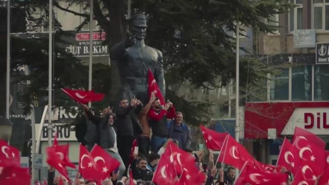 Ekrem İmamoğlu: Biz; Eşimizle, Dostumuzla, Damadımızla Çalışmıyoruz. Biz, Bu Milletin Evlatlarıyla Çalışıyoruz