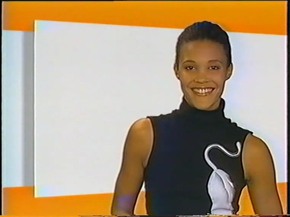 M6 - 5 Janvier 2004 - Pubs, teasers, météo (Amanda Scott), jingle "M6 Music"