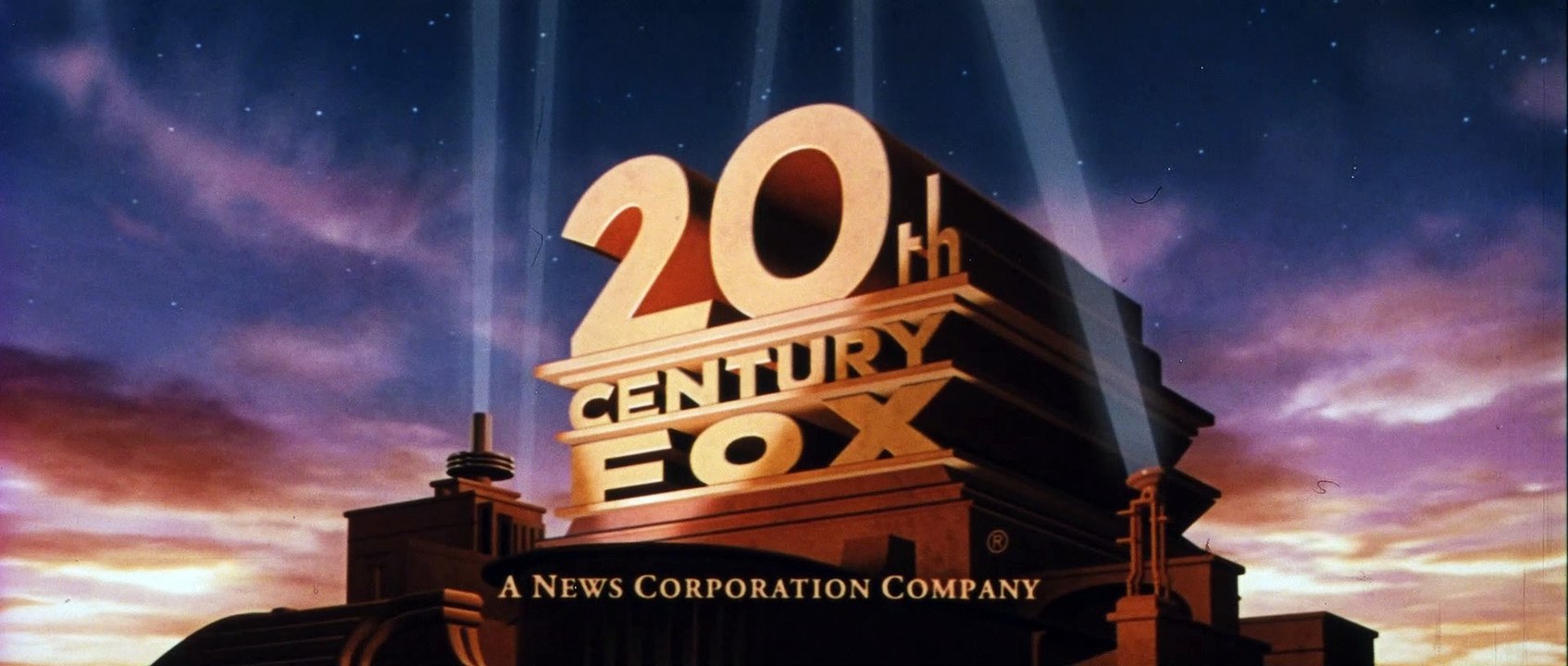 STAR WARS. EPISODIO II: EL ATAQUE DE LOS CLONES - Tráiler Español [4K-35MM][PCM 2.0] (2002)